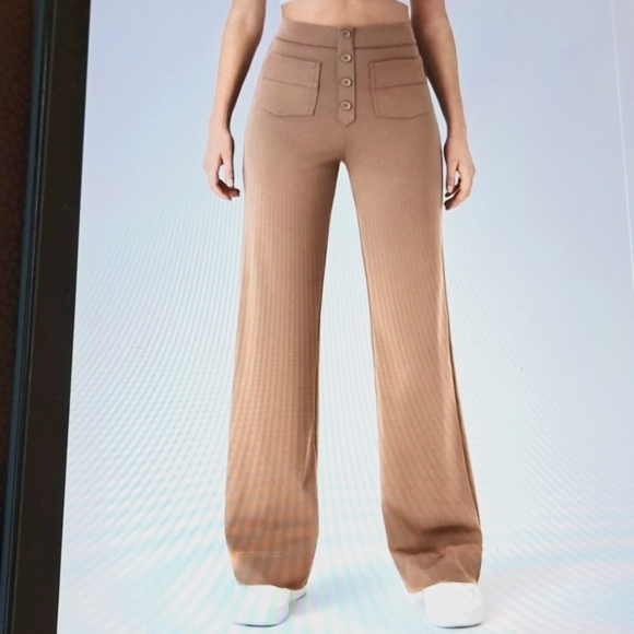 HALARA Pants - LARGE    HALARA  HIGH WAISTED BUTTON STRAIGHT LEG CASUAL PANT